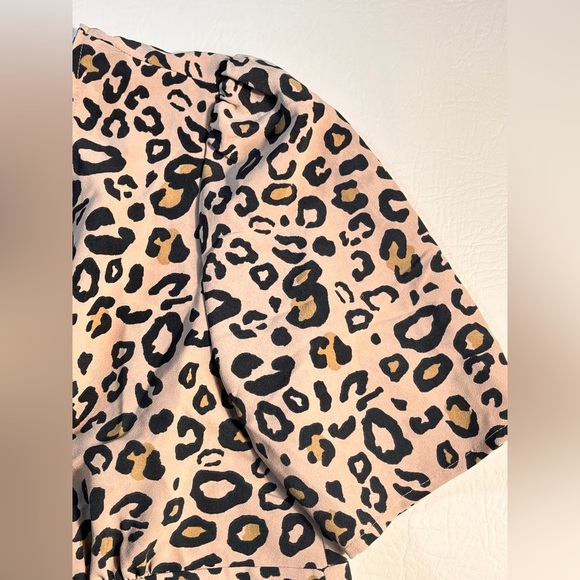 SANCTUARY Leopard PRINT PEPLUM BUTTON-DOWN TOP Medium - Picture 7 of 11